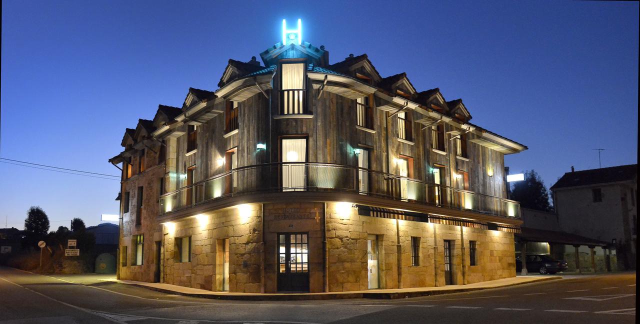 Hotel La Alfonsina Santibanez de Villacarriedo Kültér fotó