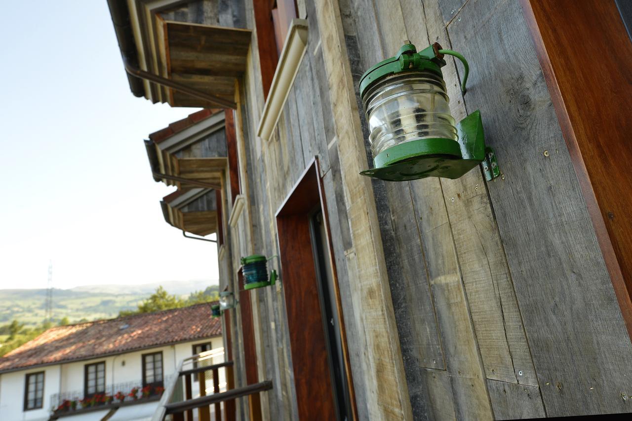 Hotel La Alfonsina Santibanez de Villacarriedo Kültér fotó