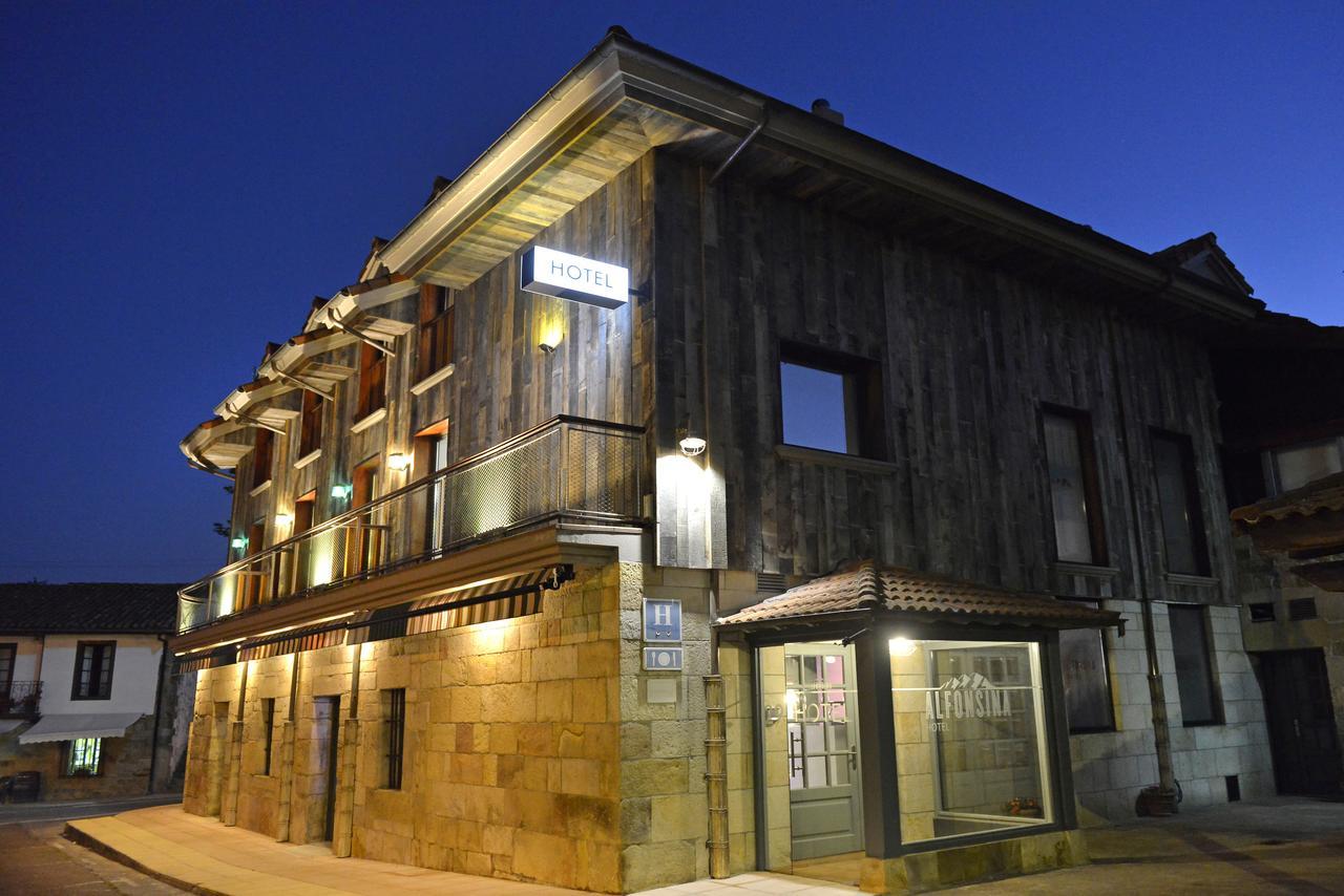 Hotel La Alfonsina Santibanez de Villacarriedo Kültér fotó