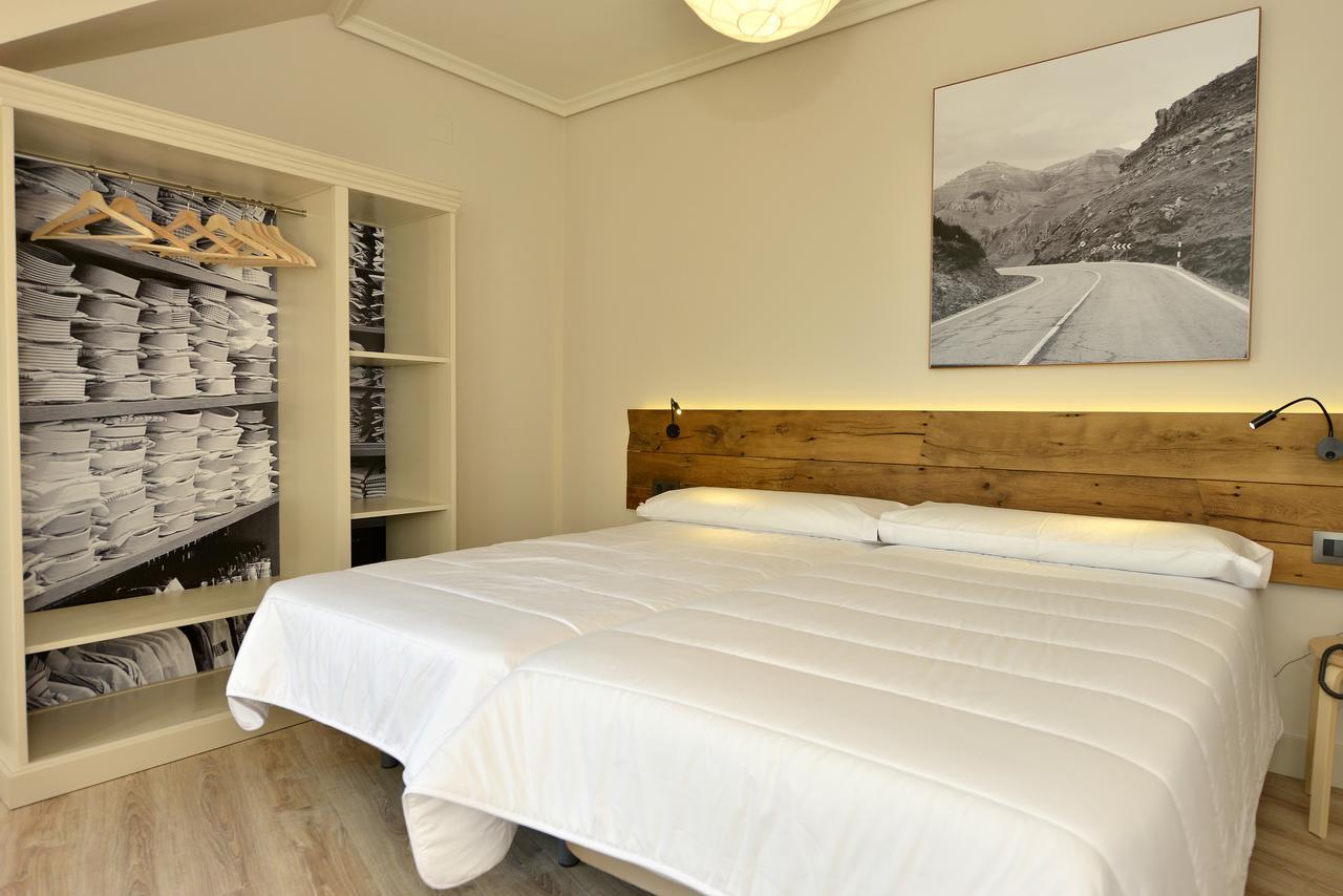 Hotel La Alfonsina Santibanez de Villacarriedo Kültér fotó