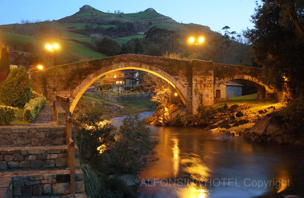 Hotel La Alfonsina Santibanez de Villacarriedo Kültér fotó